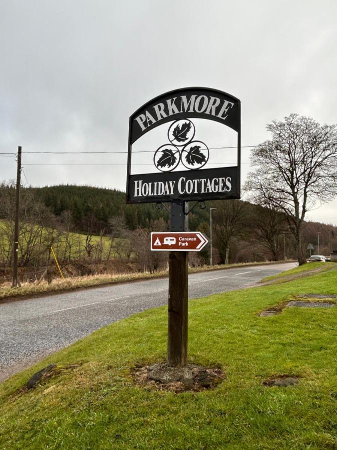 Parkmore Holiday Cottages Dufftown Luaran gambar