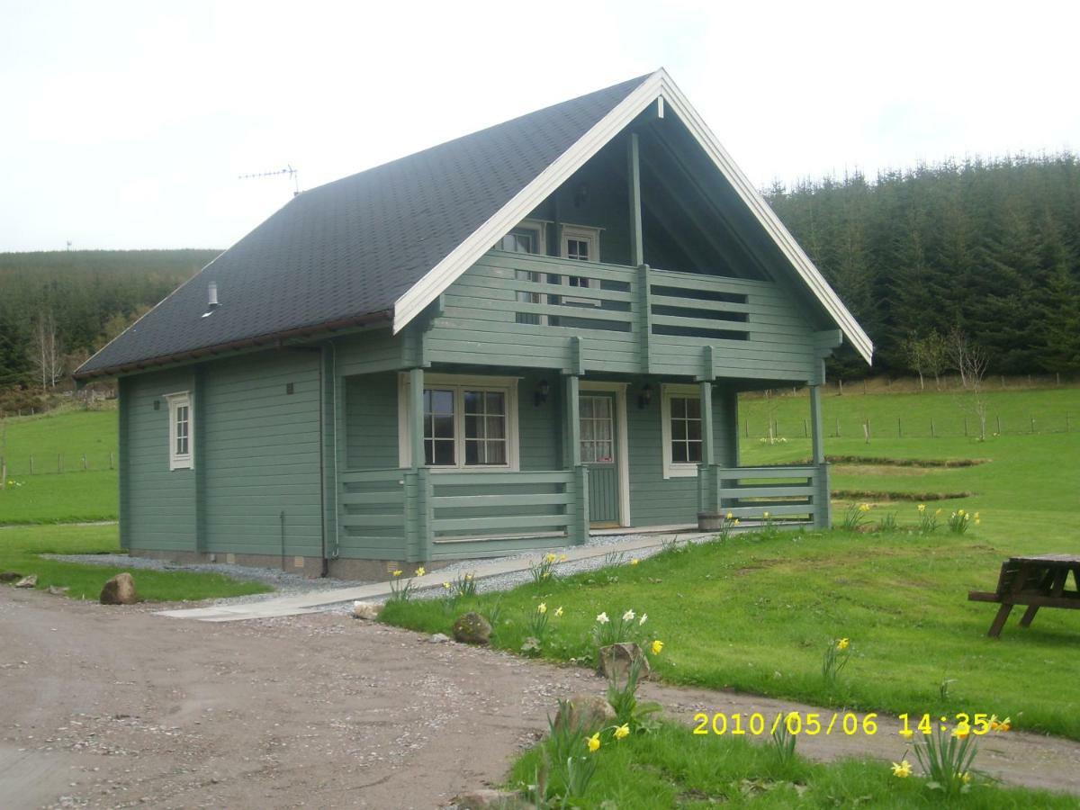 Parkmore Holiday Cottages Dufftown Luaran gambar
